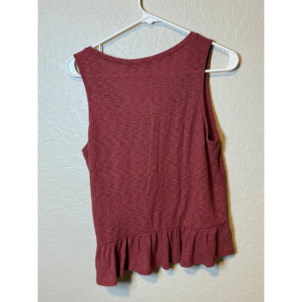 Sincerely Jules Women's Sleeveless Peplum Top V Neck Casual Blouse Tank - Picture 2 of 3